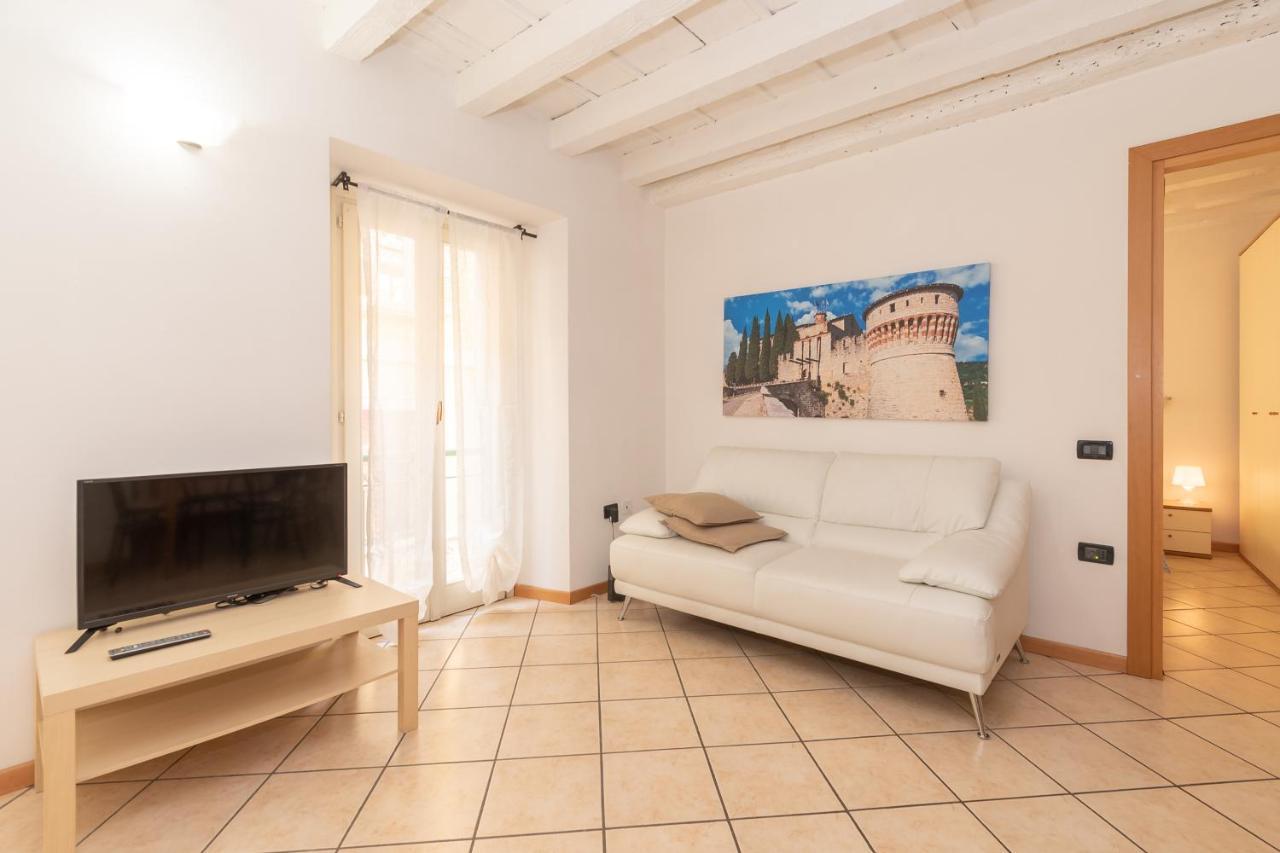 Appartamento Bilocale 1 Piazza Vittoria - Affitti Brevi Italia Brescia Extérieur photo